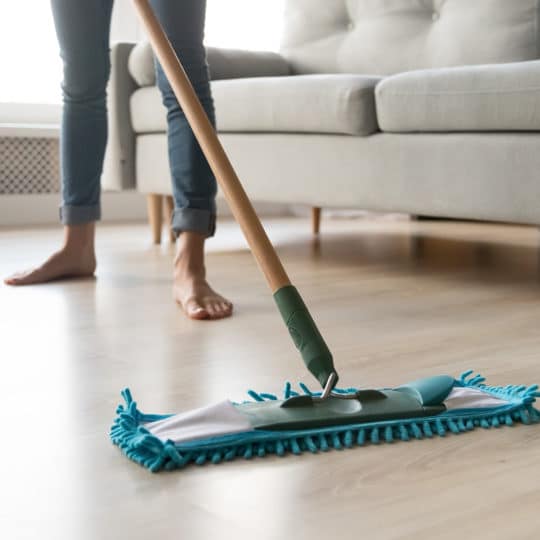 DIY Hardwood Floor Cleaning Solution